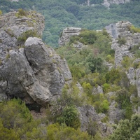 Photo de France - Le Cirque de Mourèze et le Lac du Salagou